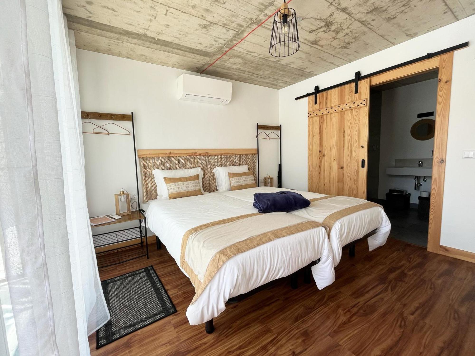 Santa Cruz Dive House Padi Dive Resort 실베이라 외부 사진