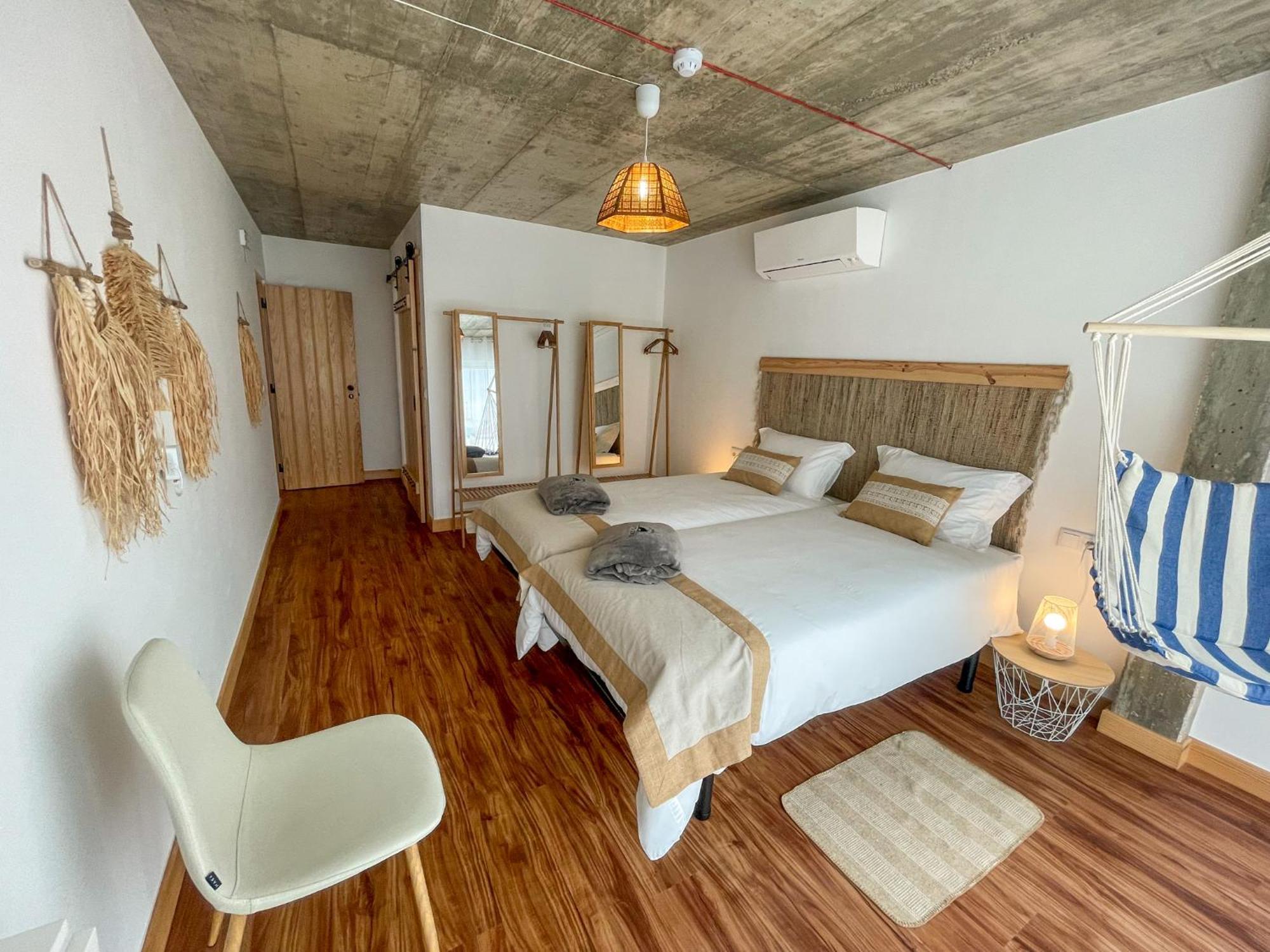 Santa Cruz Dive House Padi Dive Resort 실베이라 외부 사진